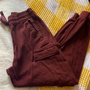 Maroon cargo pants. Size M. New. Never worn